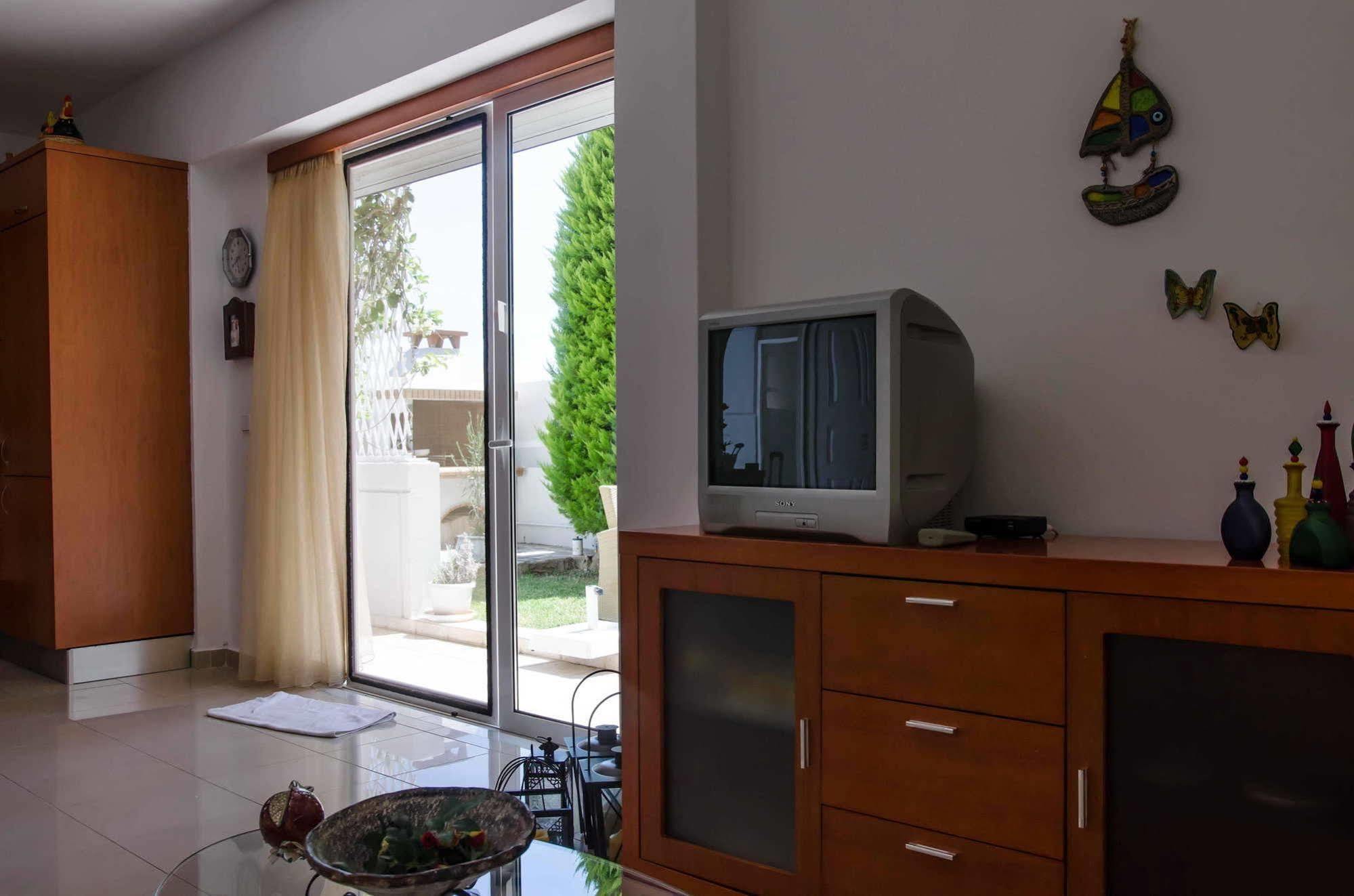 إياليسوس Goji Vegan Hotel المظهر الخارجي الصورة